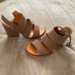 Kork Ease platform leather sandals